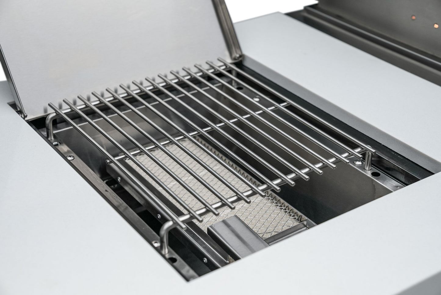 Mont Alpi 400 Deluxe BBQ Grill Island with L-Shape, Beverage Center, Kegerator & Extra Storage - MAi400-DKEGBEVXL