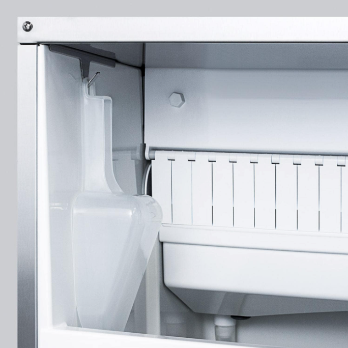 Summit Commercial 62 Lb. 15-Inch Outdoor/Indoor Clear Ice Maker