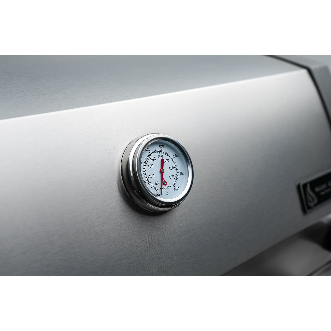 Mont Alpi 400 Deluxe BBQ Grill Island with V-Shape - MAi400-D45